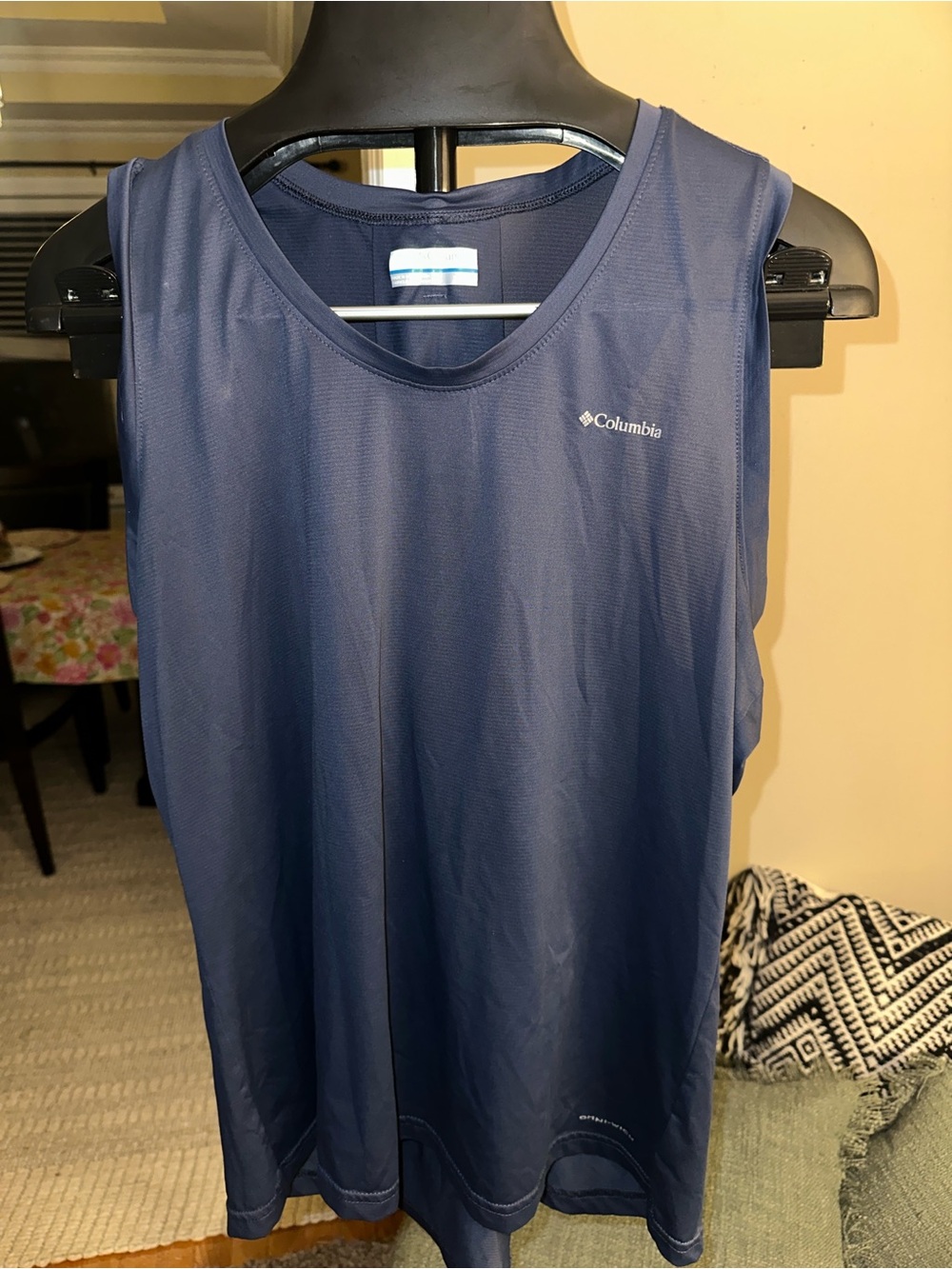 Columbia women’s Navy Blue Athletic Tank Top